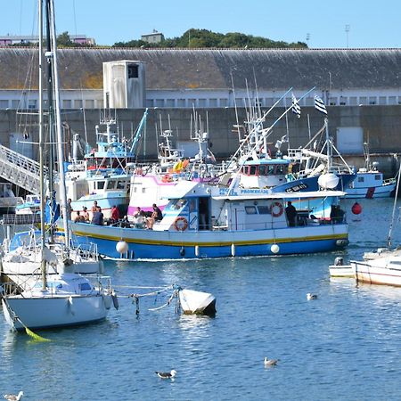 Votre Vue, La Mer, Les Bateaux !!! Wir Sprechen Flieben Deutsch, Touristentipps, We Speak English コンカルノー エクステリア 写真